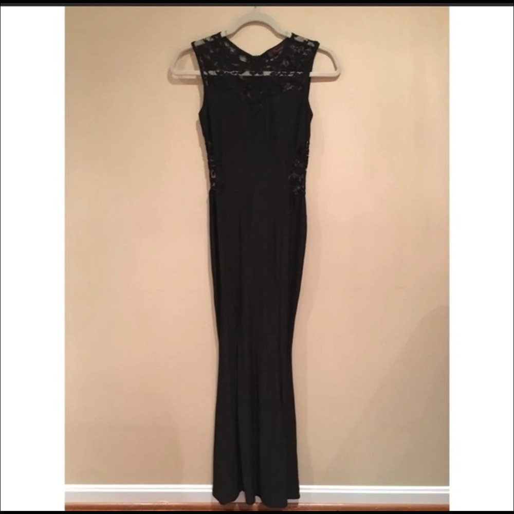 Prom dresse - Picture 5 of 5